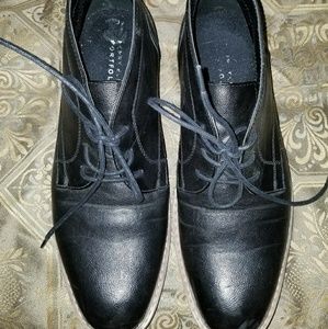 Men's dress shoe